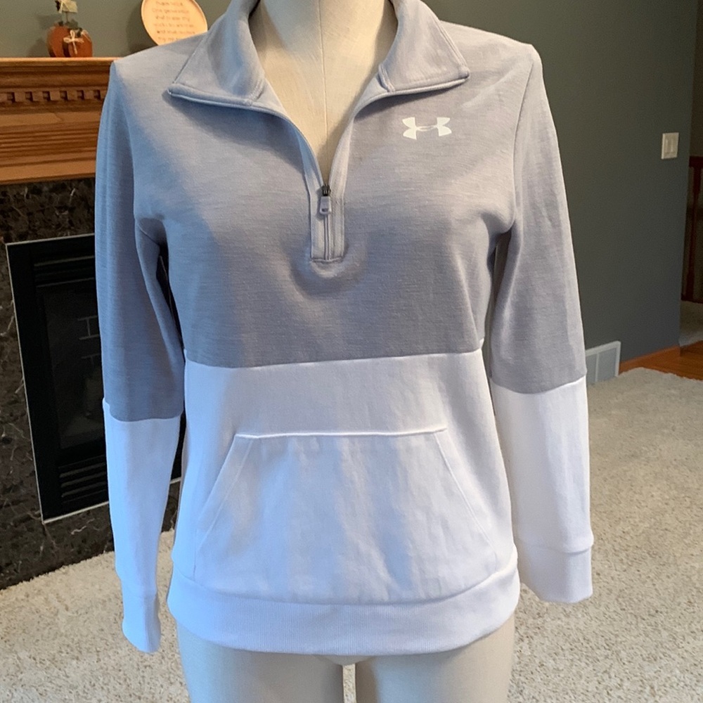 UNDER Armour Pullover, half zip, size Youth Large, Like New